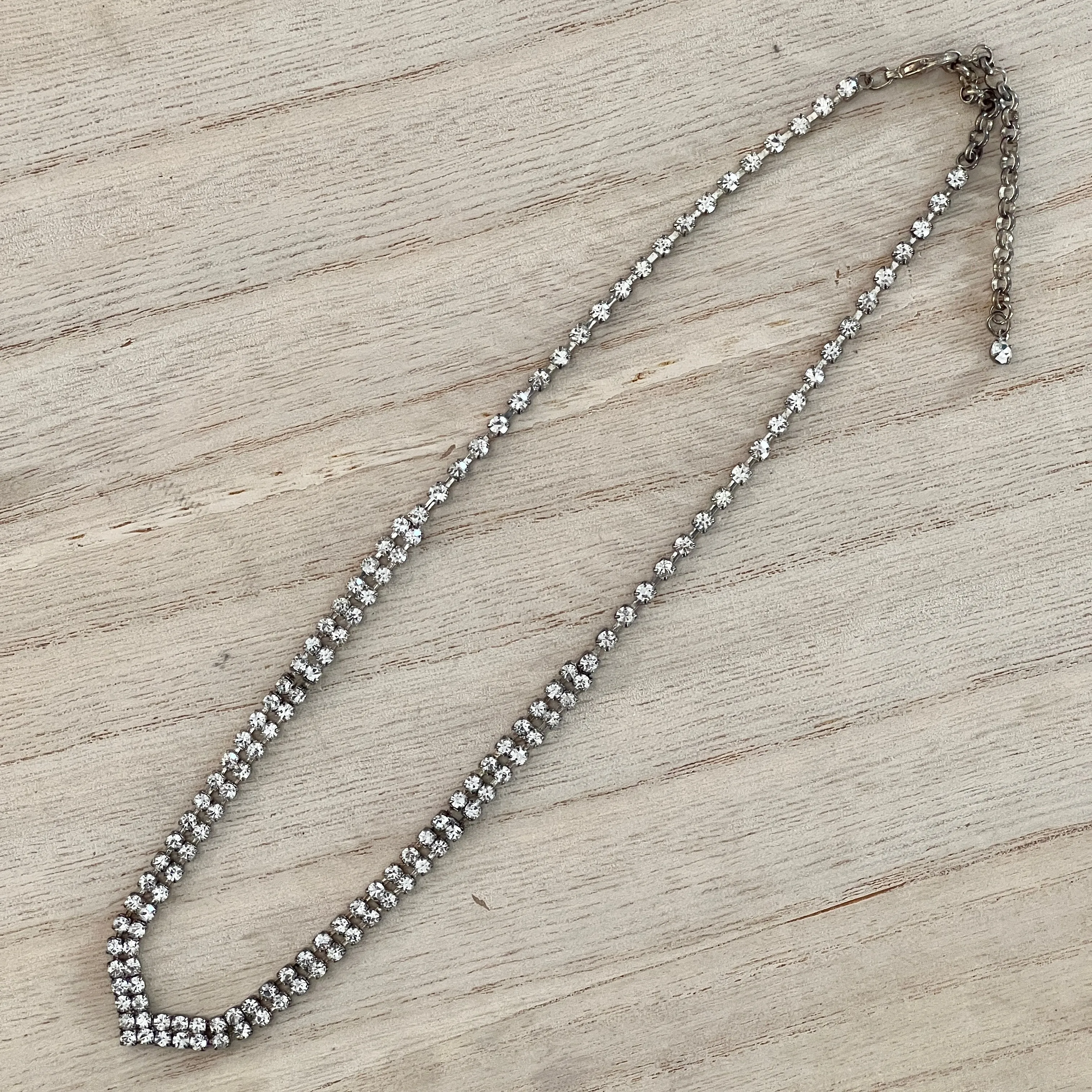 Vintage Necklace - V Rhinestone
