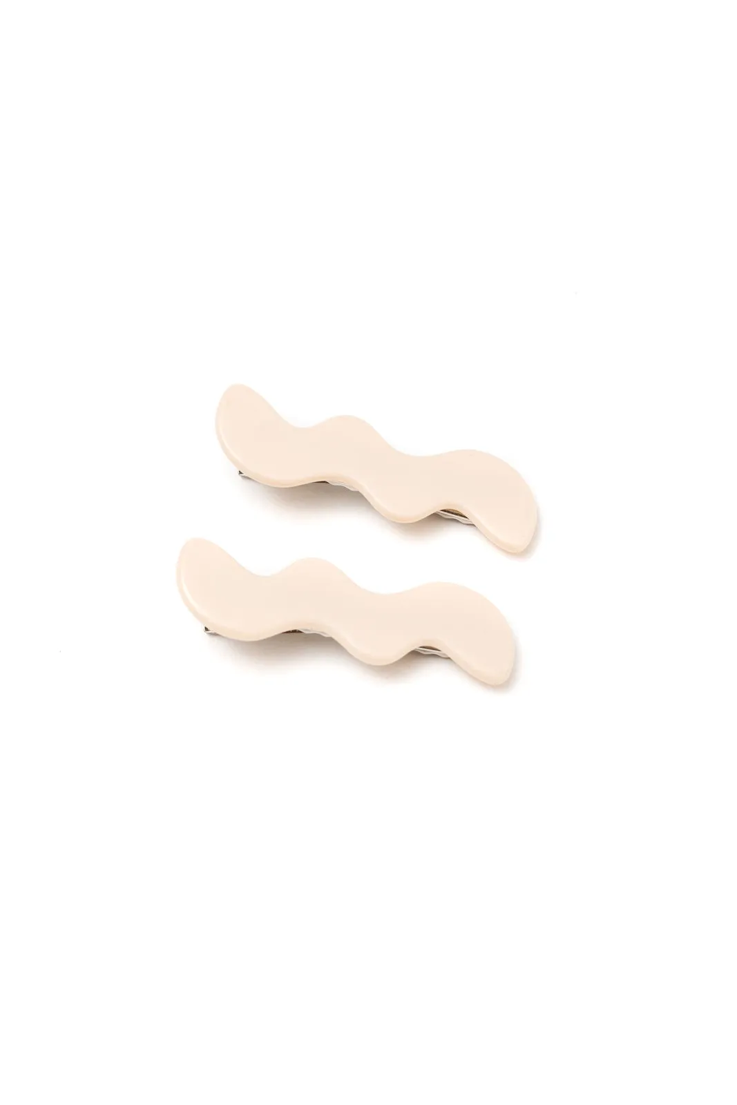 Wavy Clip Set in Cream (Ships in 1-2 Weeks)