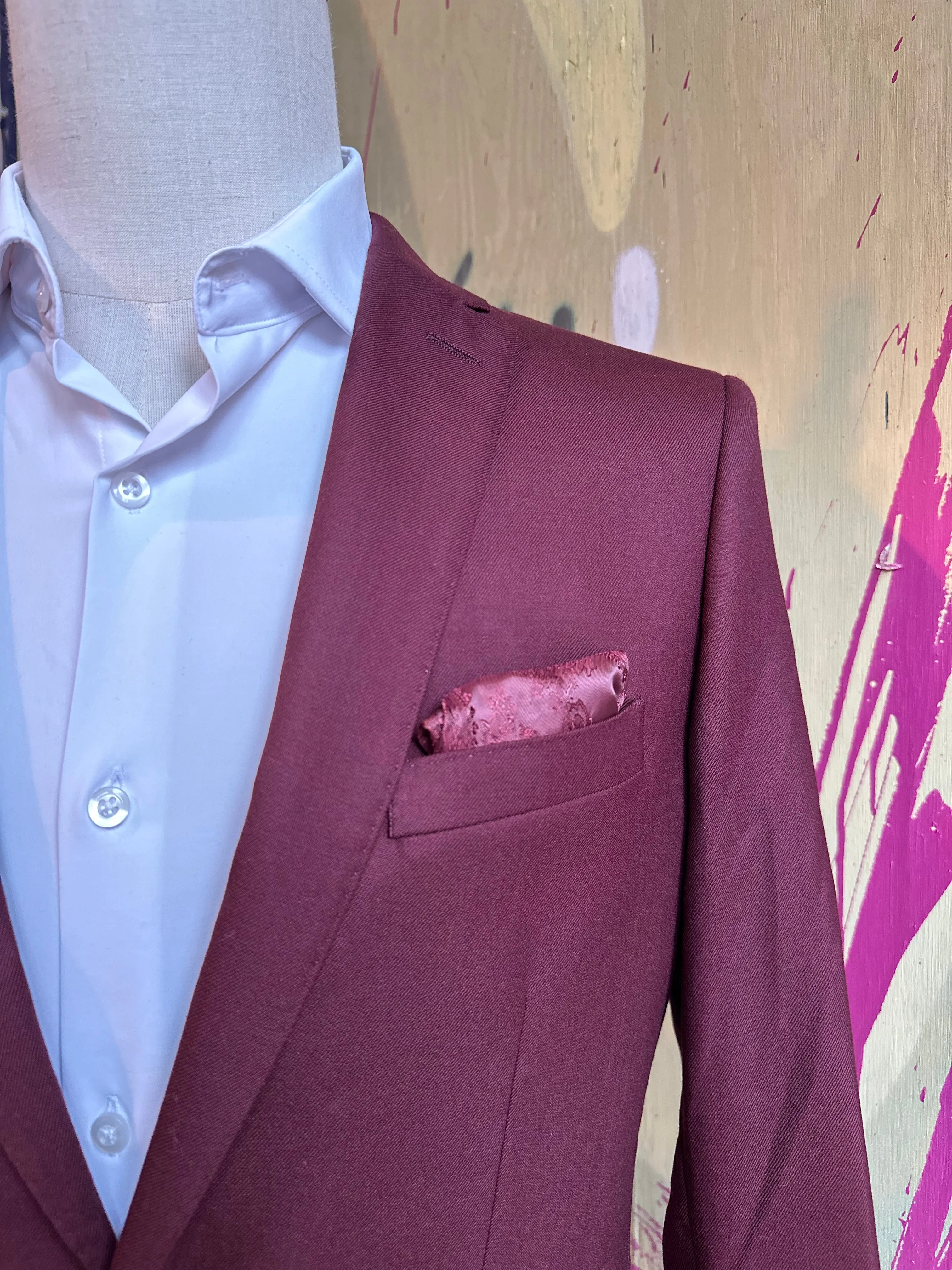 Wine Premium Suit