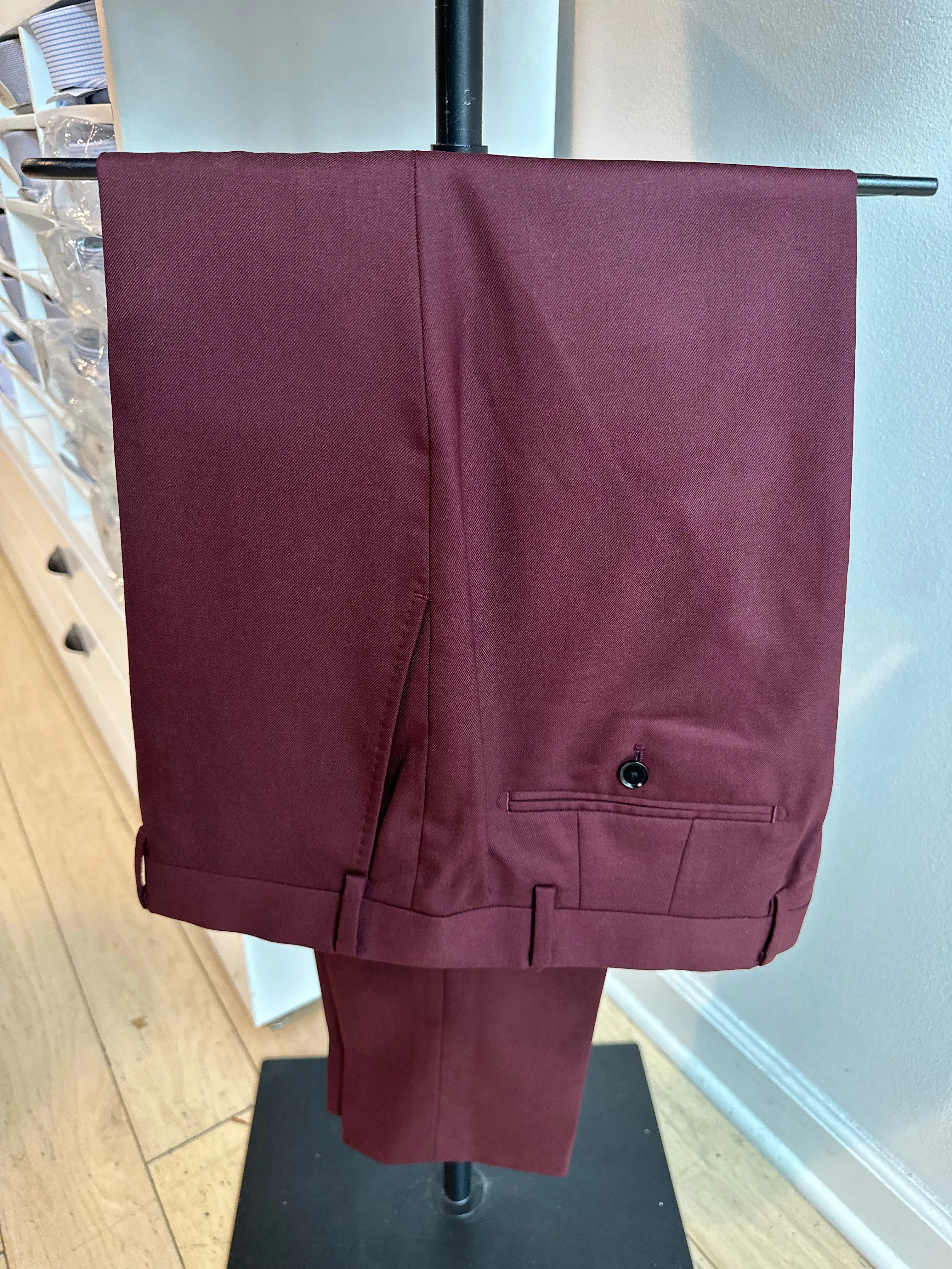Wine Premium Suit