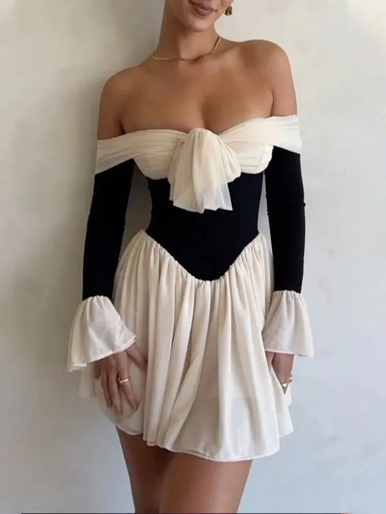 Women's Elegant Strapless Backless Sexy Mini Dress Off-Shoulder Long Flare Sleeve Pleated Clubwear Party Dress